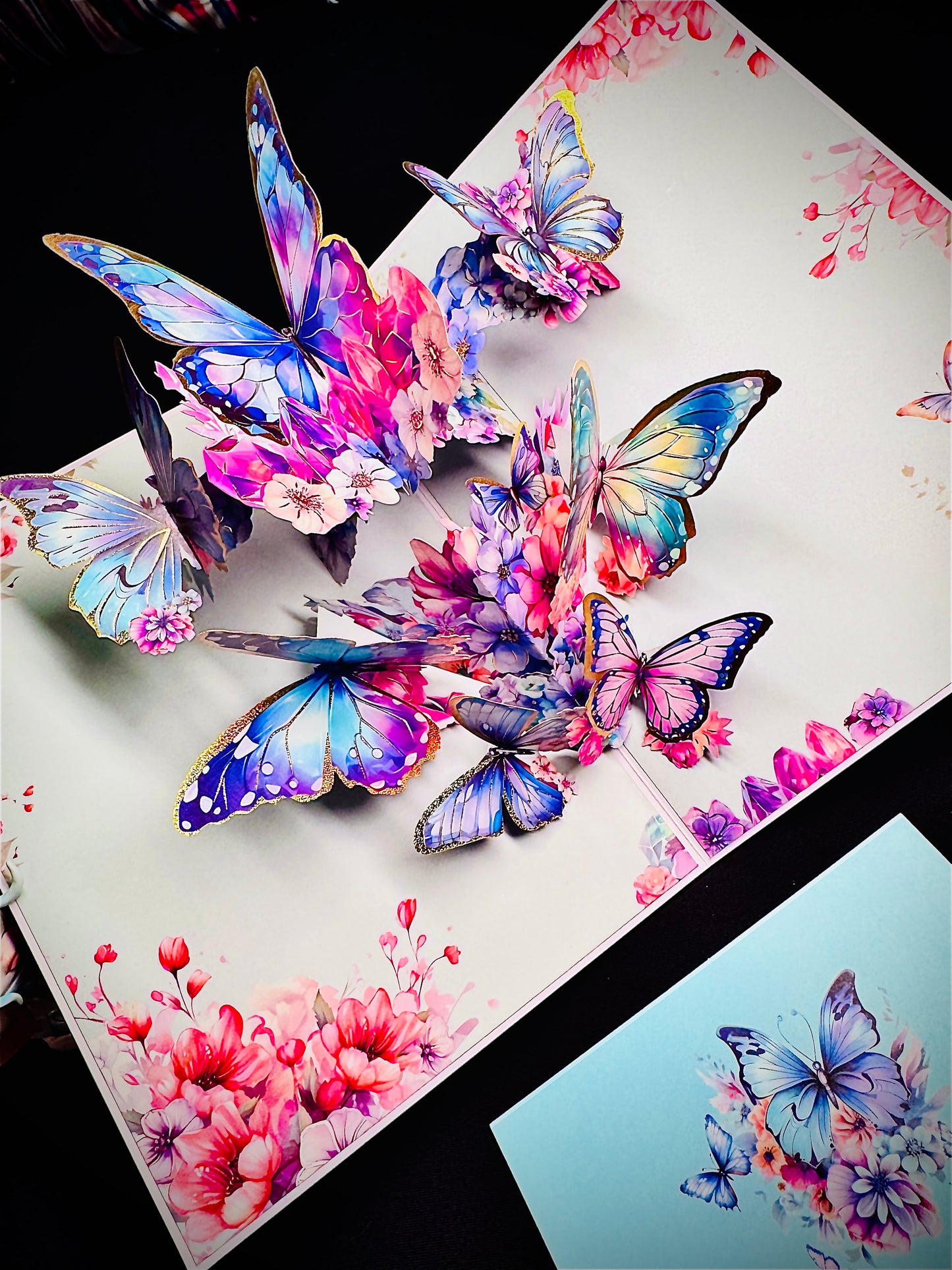 3D Pop-Up elegante Schmetterlings-Blumenstrauß Grußkarte